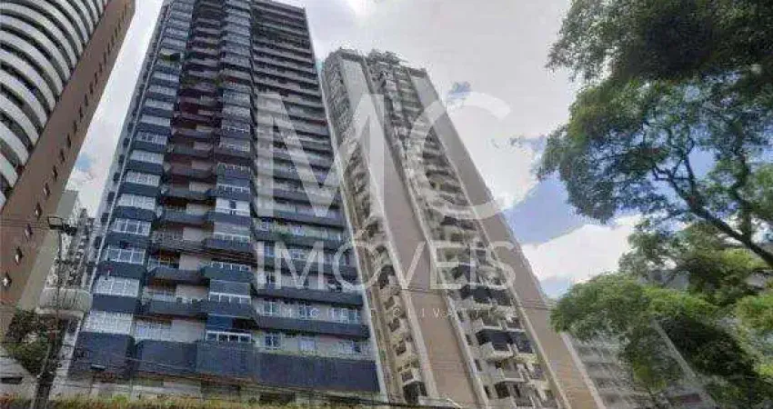 Apartamento com 250.0 m², à venda no bairro Bigorrilho.