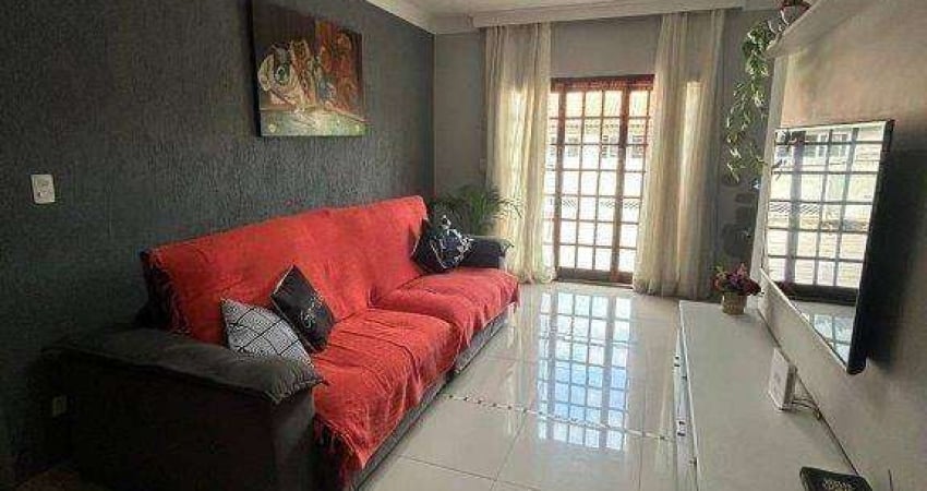Sobrado com 3 dormitórios à venda, 460 m² por R$ 880.000,00 - Vila Iasi - Taboão da Serra/SP
