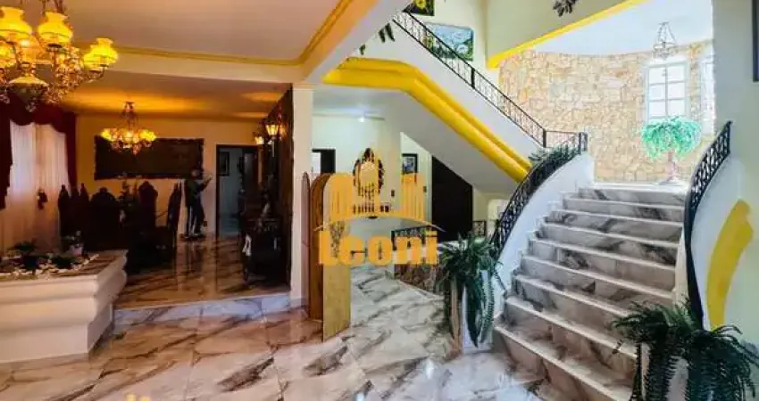 Mansão 4 suítes, 5 salas, 6 vagas de garagem  estilo colonial única na cidade