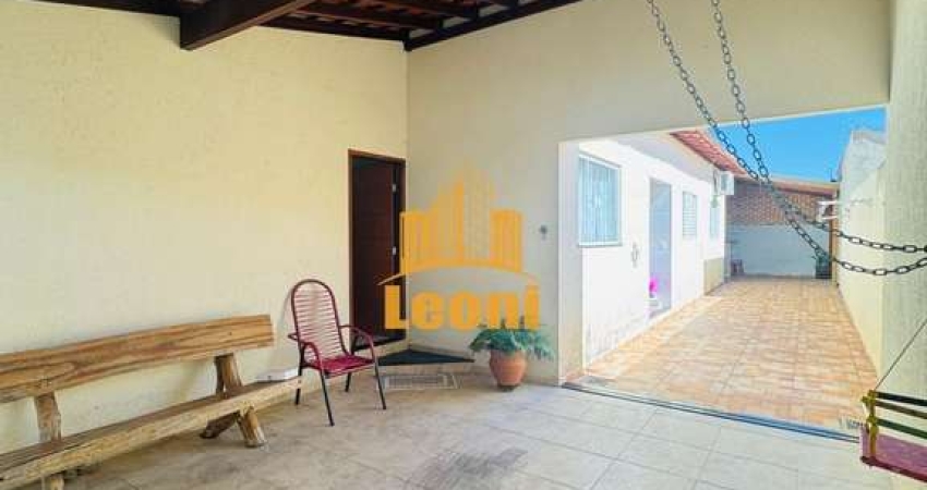 Casa 2 quartos com 1 suíte + área gourmet