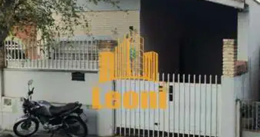 Casa 3 quartos com excelente localização no jardim santo  andré