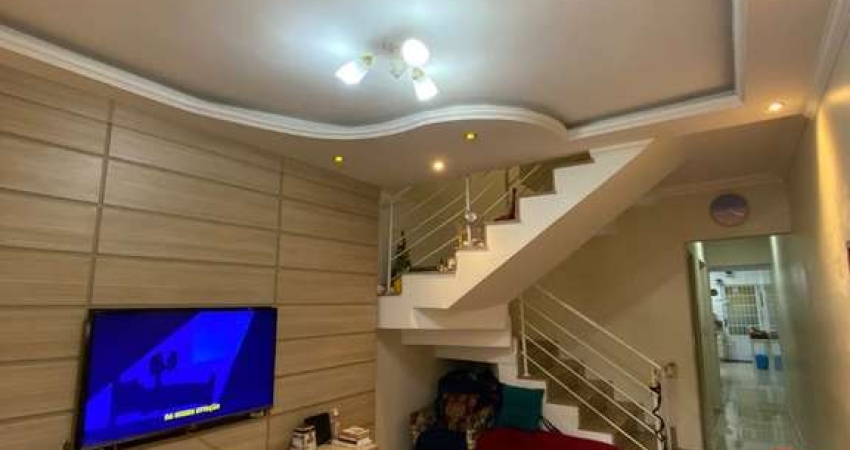 Sobrado à Venda – 3 Dormitórios (1 Suíte) – 240 m² – Região : Zona Leste