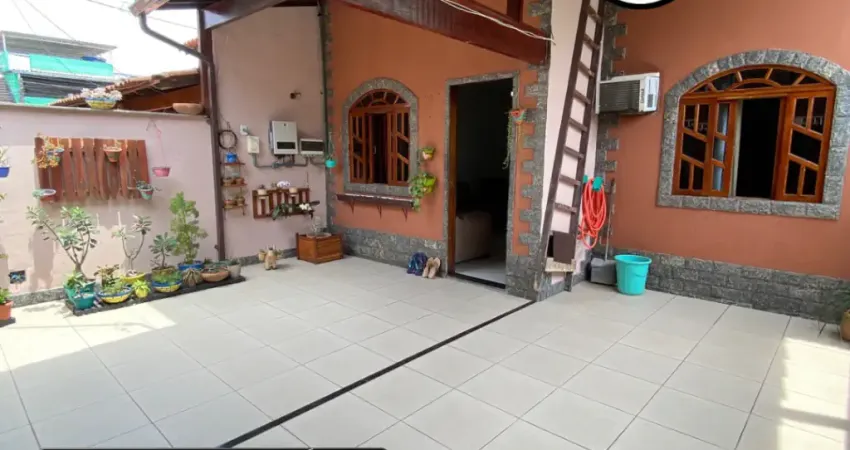 Casa com 2 quartos à venda na Rua Belisário de Souza, 486, Parque Uruguaiana, Duque de Caxias