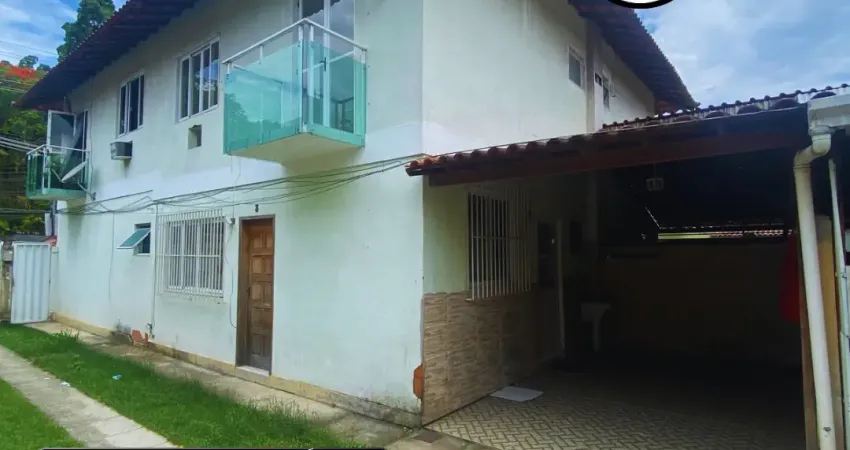Casa em condomínio fechado com 2 quartos para alugar na Rua Mamoré, 235, Santa Cruz da Serra, Duque de Caxias