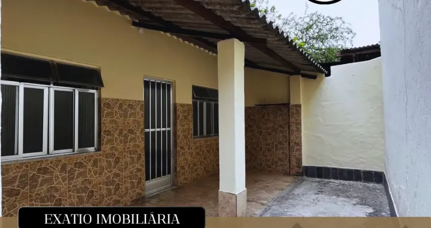 Casa com 2 quartos para alugar na Rua Descartes, Saracuruna, Duque de Caxias