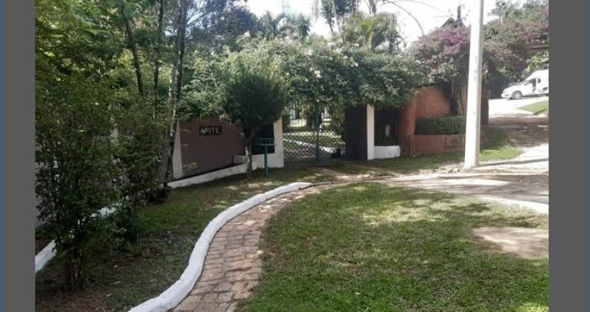 Chácara - Bairro Chácara das Videiras 3 dormitórios 6 vagas