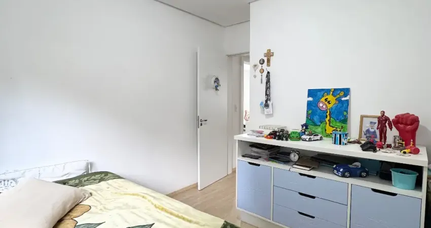 Apartamento com terraço, 2 Dormitórios em prédio moderno no Cinquentenário