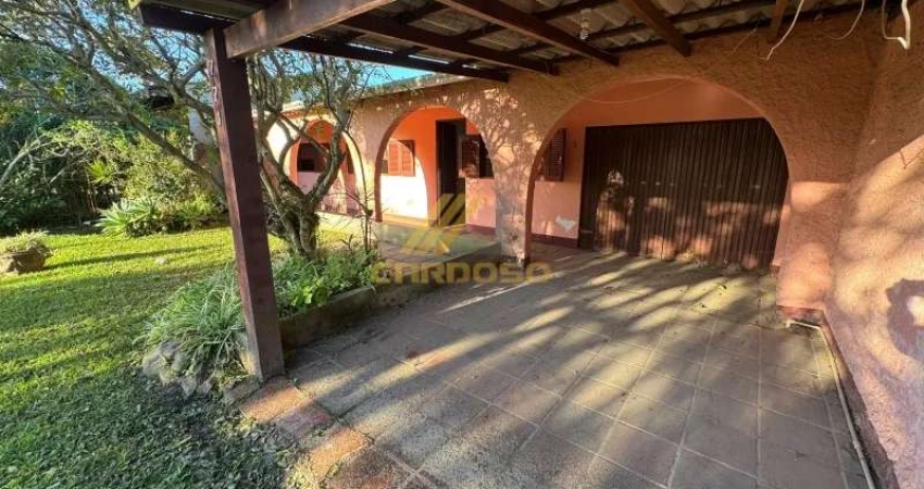 CASA EM AVENIDA DE BASTANTE FLUXO