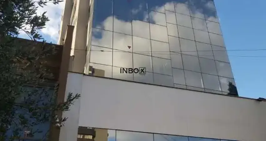 INBOX CIA IMOBILIARIA Aluga amplo conjunto comercial com terraço privativo no Bairro Petrópolis, próximo a praça da Encol.