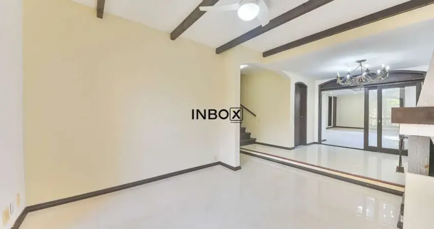 Ótima casa para venda em condomínio fechado, 3 dormitórios no Cristal.
