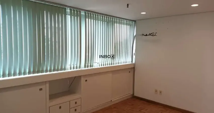 SALA COMERCIAL SEMI MOBILIADA COM 1 VAGA NO BAIRRO AUXILIADORA, PORTO ALEGRE/RS