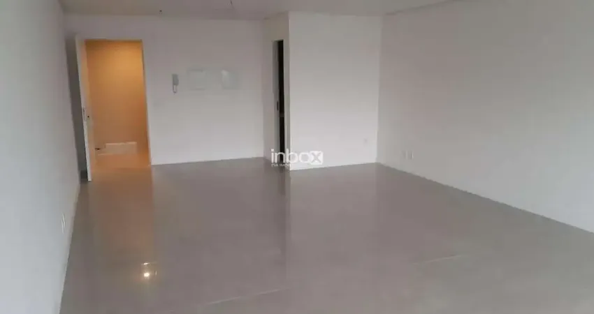 Ótima sala com 48m privativos, pronta, com um banheiro, piso em porcelanato a venda.