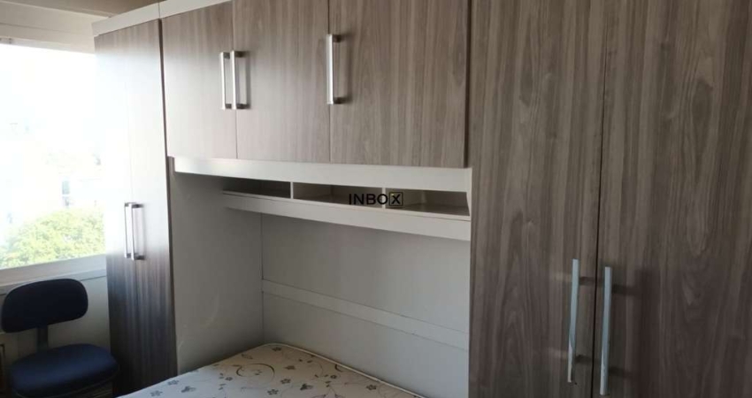 Apartamento com um dormitório 100% mobiliado com uma vaga de garagem