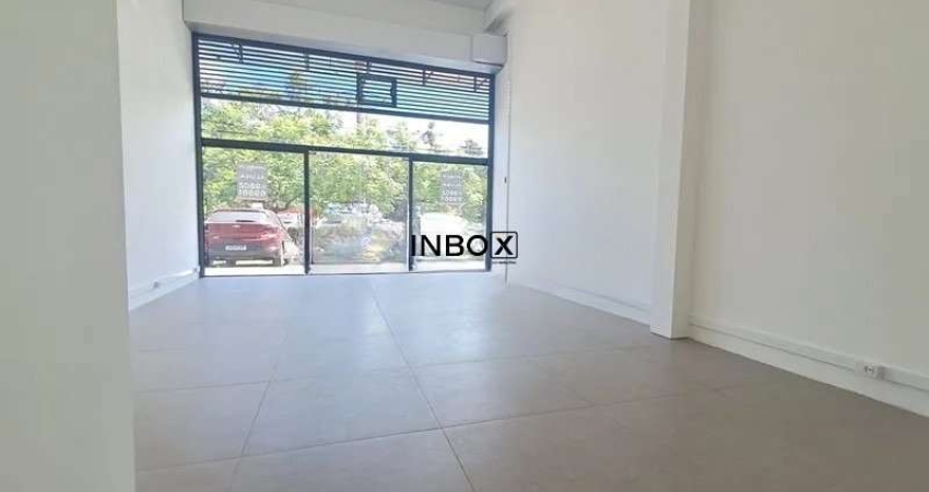 Loja com 68m², Pé Direito Duplo e Estacionamento