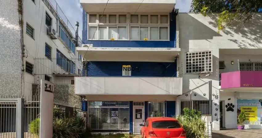 Excelente Casa Comercial com 3 Pavimentos, 2 Vagas