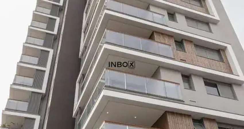 Apartamento Alto Padrão, 2 quartos, sendo 1 suíte, torre única, sacada e 3 vagas.