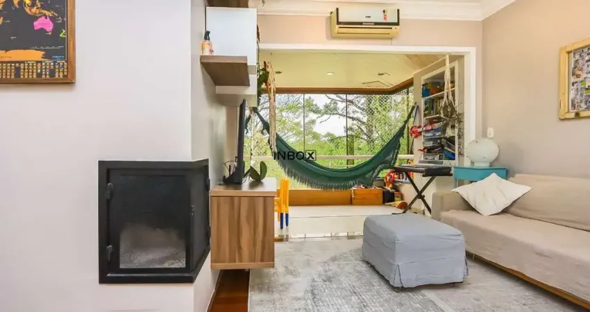 Apartamento semimobiliado com 3 dormitórios, suíte, churrasqueira e garagem