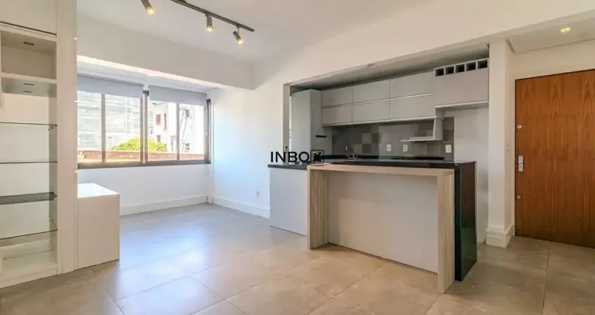 Apartamento com 3 quartos à venda na Rua Roque Calage, 400, Passo da Areia, Porto Alegre