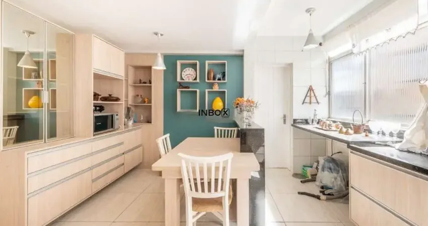 Apartamento com 03 dormitóriosvaga de garagem, 116m2, no Petrópolis, P. Alegre