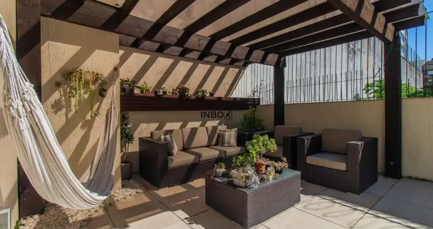 Apartamento garden de 96m² privativos, semimobiliado, 2 dormitórios, 1 suíte com closet, 1 vaga