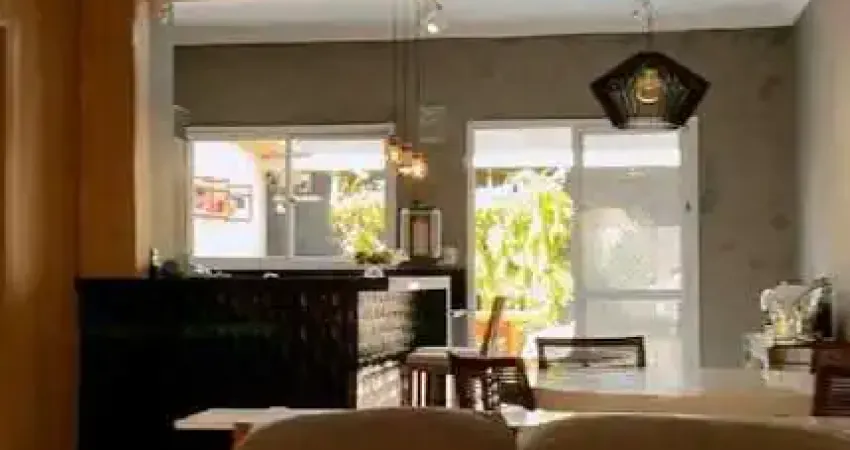 Lindo Sobrado em Condomínio Fechado no Jardim Avelino!