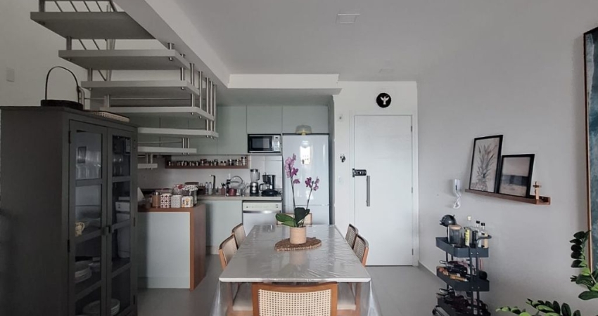 Apartamento semi mobiliado a 800 metros do mar