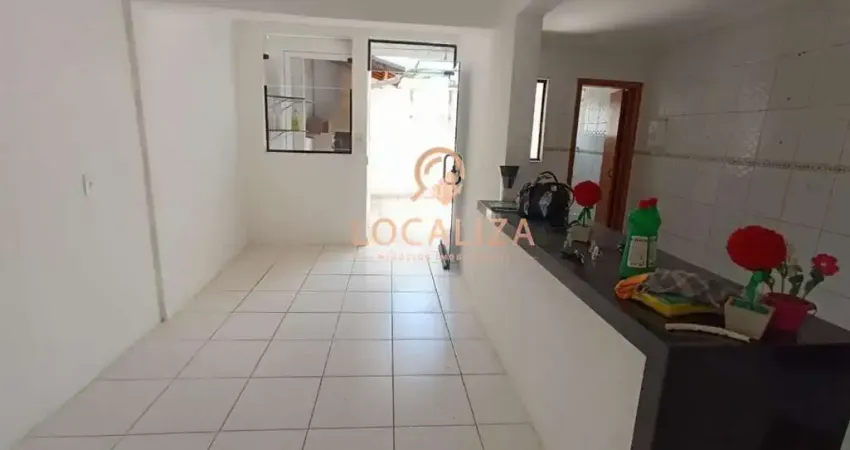 Casa Sobrado/ São Judas Tadeu/ 03 Dormitórios sendo 03 suítes/125m²/ São José dos Campos