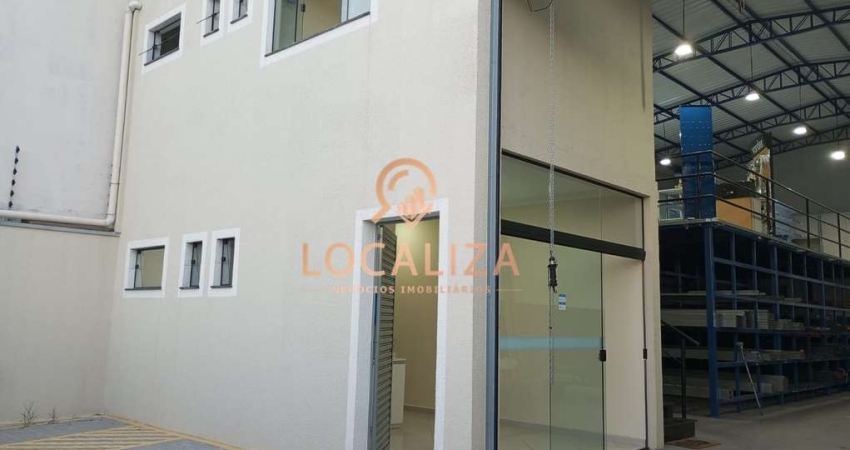 Venda / Galpão Comercial / Altos de Santana II / Escritório / 3 banheiros / Copa / 312m² de terreno / 372m² de construção/ Jacareí.