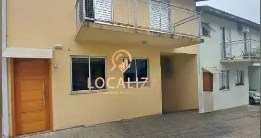 Casa em Condomínio à Venda em São José dos Campos-SP: 2 Quartos, 1 Suíte, 2 Banheiros, 2 Vagas, 75m² no Jardim da Granja!
