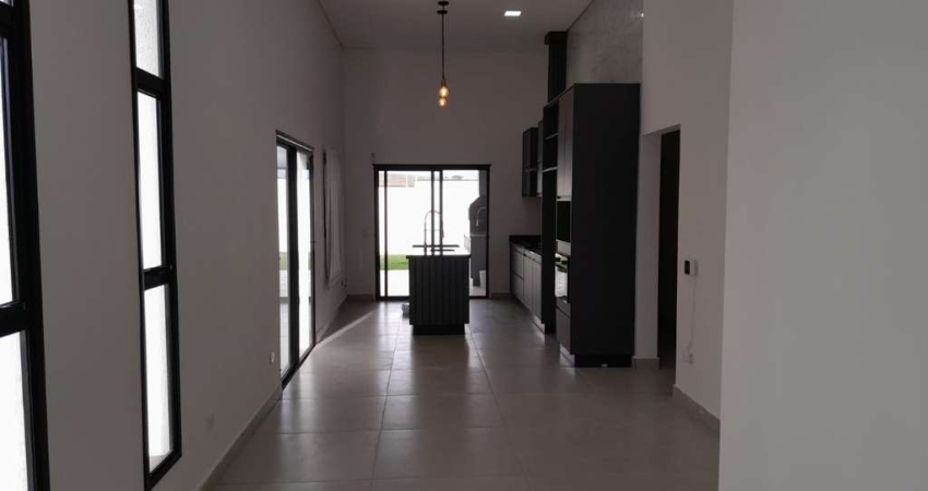 Casa à venda em Caçapava-SP, Residencial Colinas: 3 quartos, 1 suíte, 2 salas, 2 banheiros, 4 vagas, 300m² de área. Imperdível!