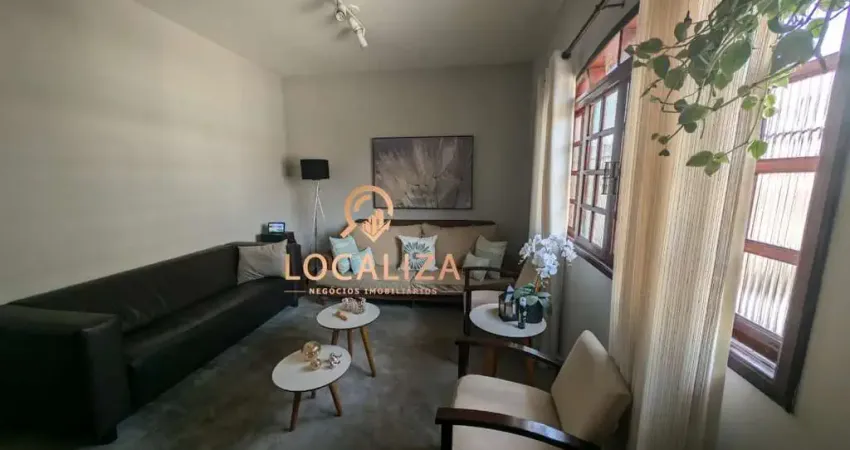 Casa / 05 dormitórios, sendo 2 suítes / Edícula / Área Gourmet / Santana / 280 m² de terreno / 230 m² de área construída / São José dos Campos