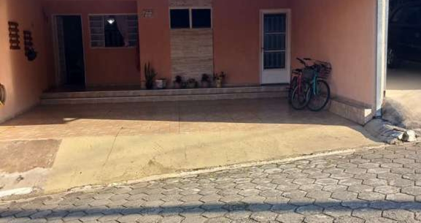 Casa para venda em Campos De São José de 185.00m² com 3 Quartos e 2 Garagens