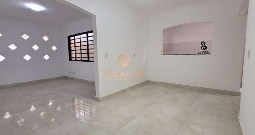 Casa para venda em Jardim Da Granja de 150.00m² com 2 Quartos, 1 Suite e 3 Garagens
