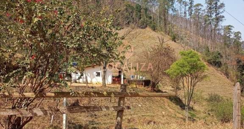Fazenda / Sítio para venda em Bairro Santa Cruz de 337.00m² com 3 Quartos