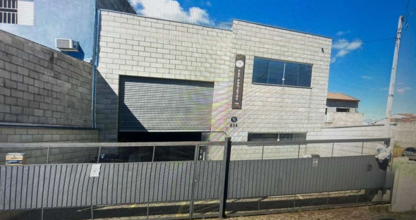 Galpão / Depósito / Armazém para venda em Jardim Santa Luzia de 242.37m²