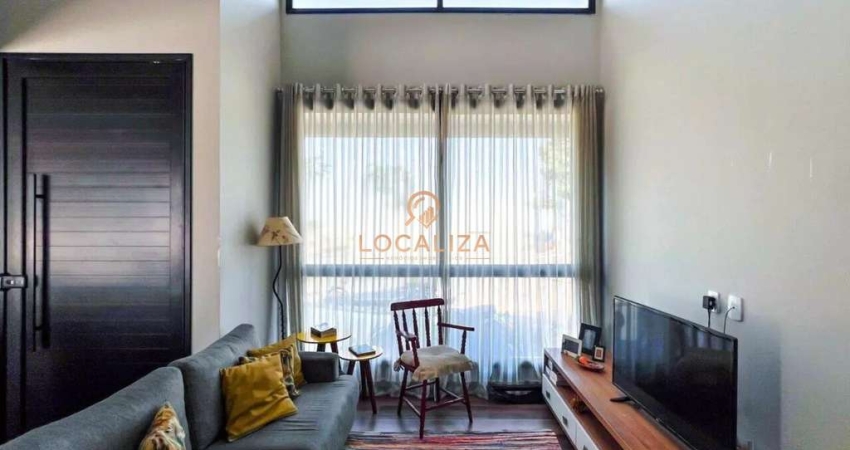 Luxuosa casa em condomínio à venda em Caçapava-SP, 4 quartos, 3 suítes, 2 salas, 4 banheiros, 2 vagas de garagem, 215m² de área.