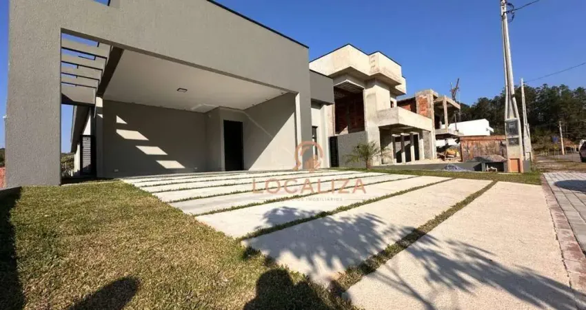 Casa com 4 dormitórios à venda, 280 m² por R$ 2.000.000 - Freguesia da Escada - Guararema/SP