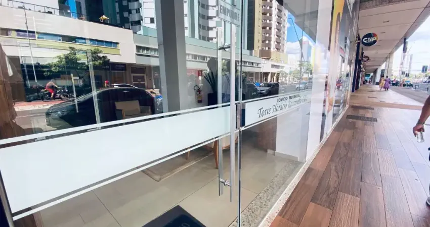 Apartamento à venda a 80 metros do Shopping Avenida Center - Maringá
