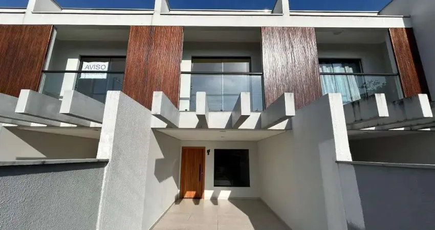 Casa com 3 quartos à venda na Rua Japão, 50, Boa Vista, Joinville