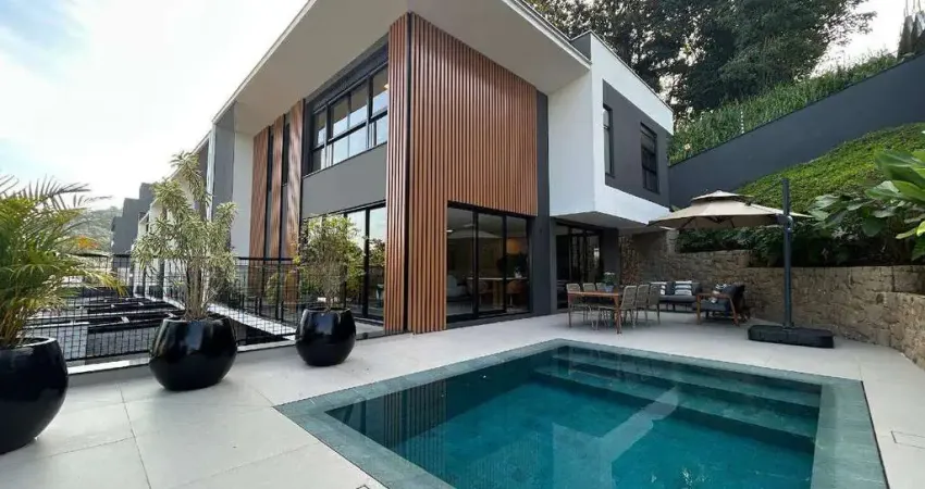 Casa com 3 quartos à venda na Rua Quintino Bocaiúva, 636, América, Joinville