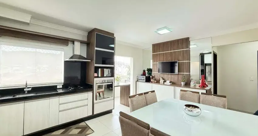 Apartamento com 03 quartos no Iririu