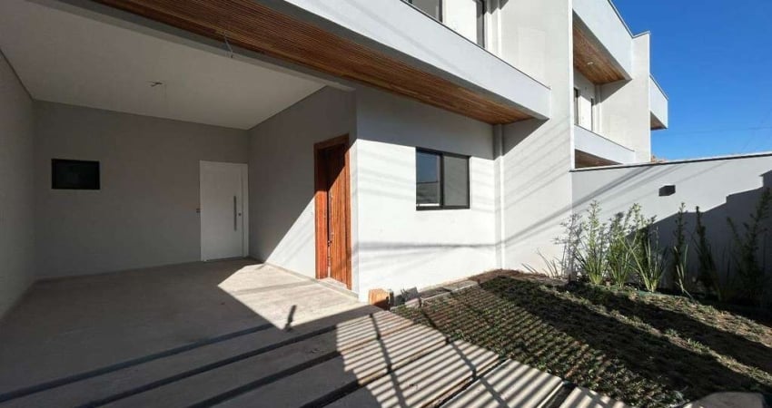 Casa com 03 quartos no bairro Costa e Silva
