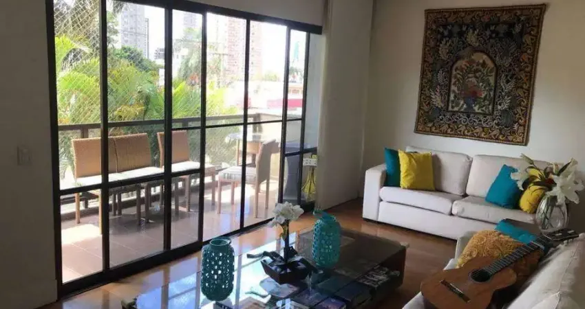 Apartamento com 3 quartos, 180m², à venda em Campinas, Cambuí