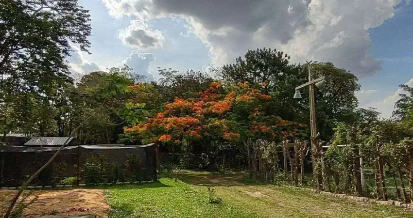 Fazenda com 1 quarto, 4000m², à venda em Valinhos, Chácaras Alpina