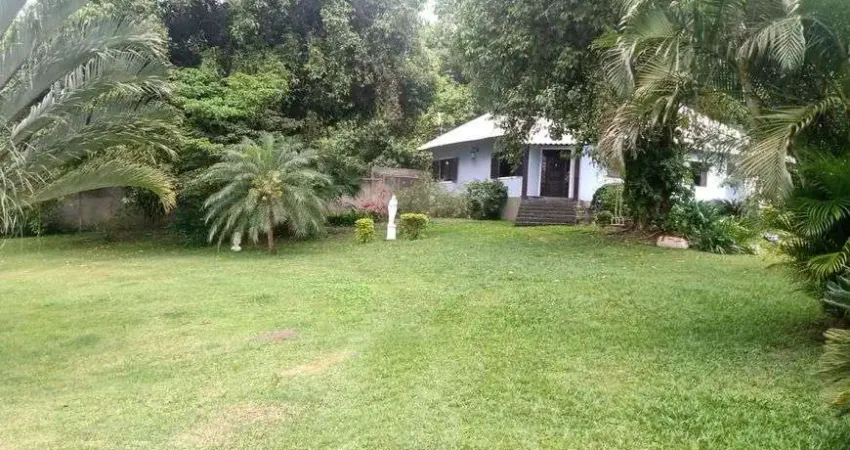 Chácara / sítio com 3 quartos à venda na Rua José Martins Brito, 150, Guaratiba, Rio de Janeiro