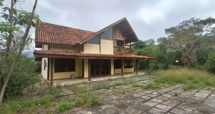 Sito na ilha de guaratiba, com 14000m², frente estrada , com rgi principal