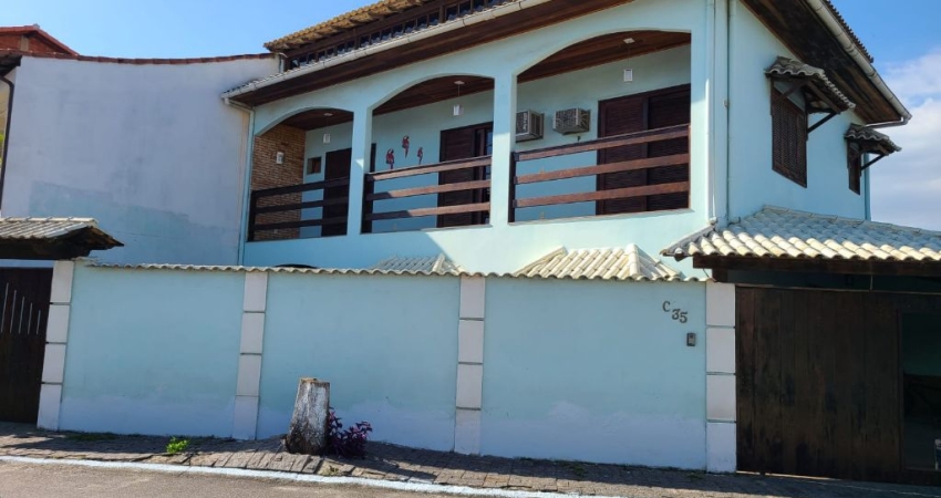 Casa em condomínio, 3 quartos, próximo West Shopping