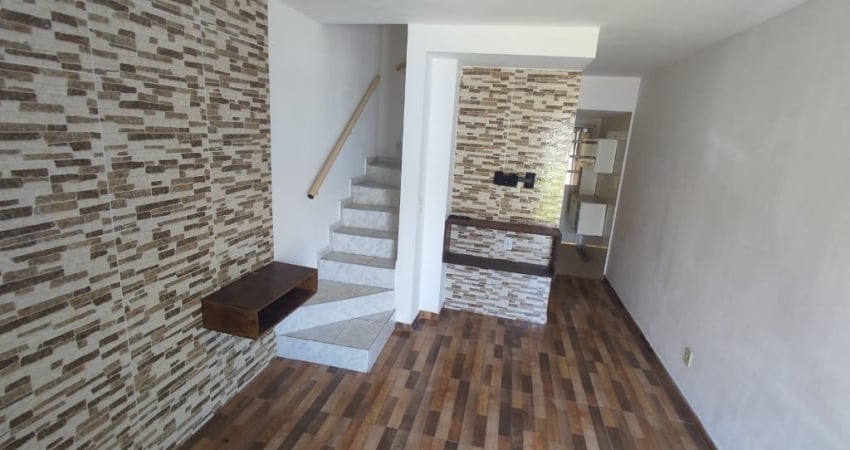 Casa duplex, condomínio,  2 quartos, próximo Park Shopping