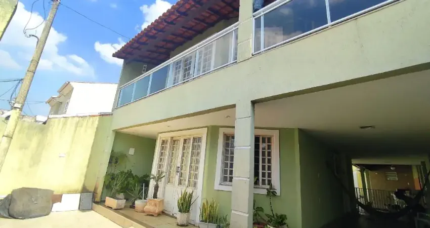Casa duplex,  3 quartos, piscina, próximo do West Shopping