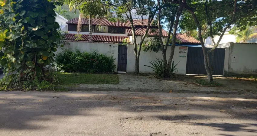 Casa no condomínio jardins barra bonita, 5 quartos, próximo a praia